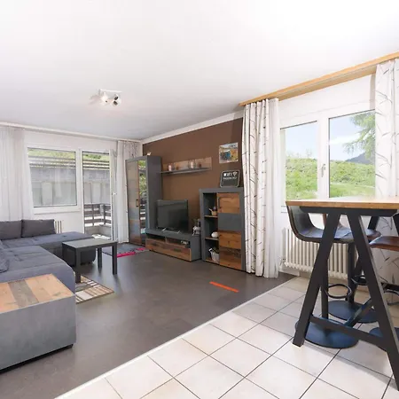 Apartment Bright 2br With Parking And Balcony